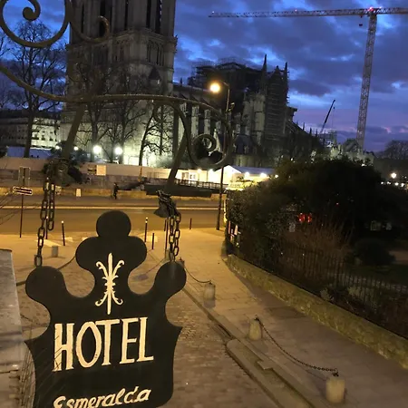 Esmeralda Hotel