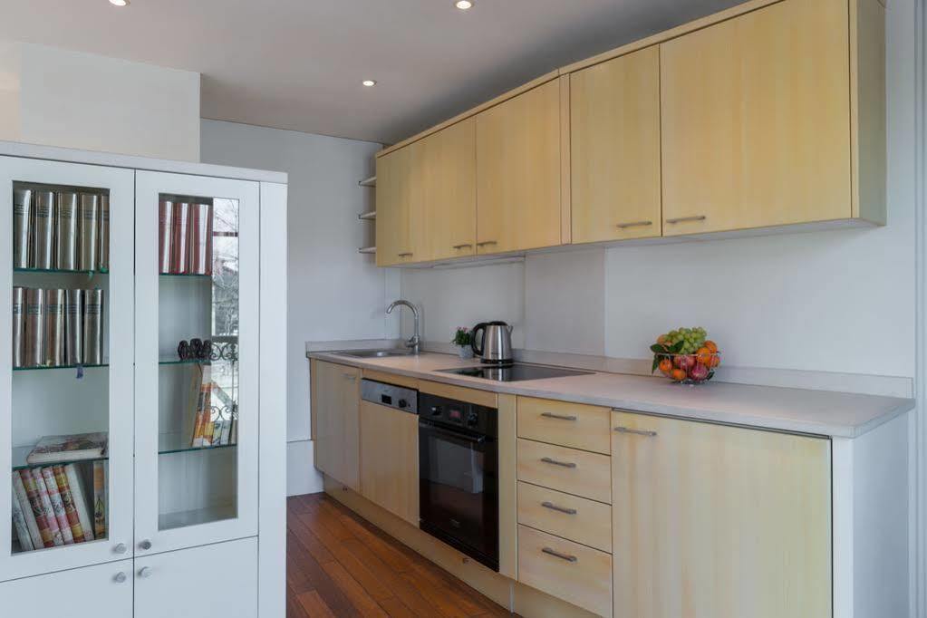 Hotel Esmeralda Parigi