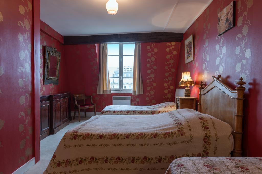 Esmeralda 2* Parigi